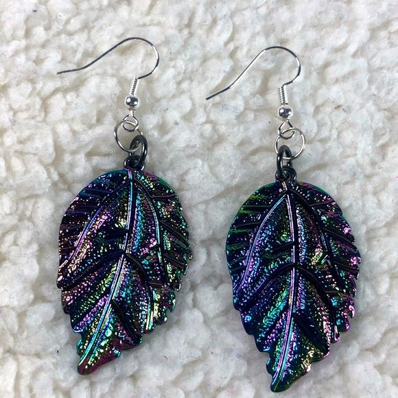 Leaf rainbow holographic colored earrings. So beautiful in the sunlight! - Picture 2 of 4